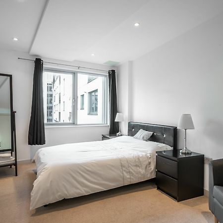 City Center Apartment Бедфорд Экстерьер фото